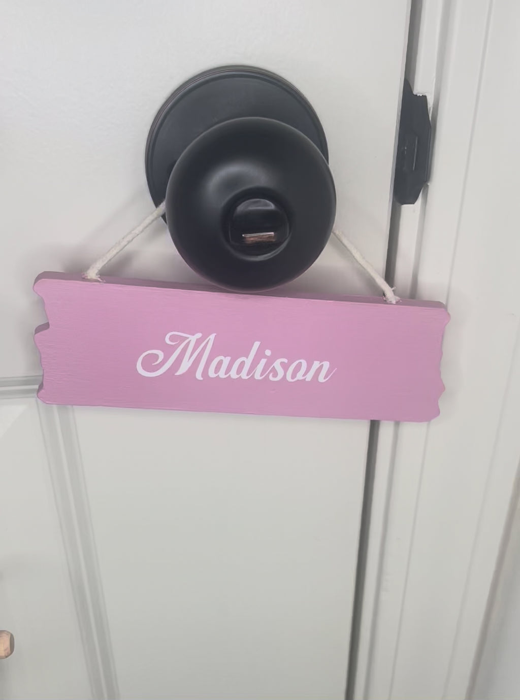 Personalized Wooden Name Plaque – Custom Bedroom & Door Sign